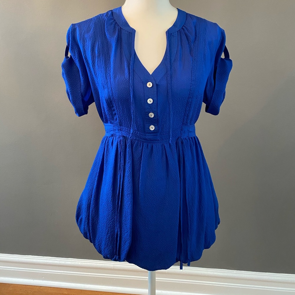 Blue blouse